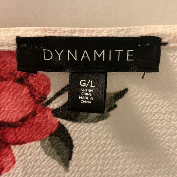 Dynamite wrap top with 3/4 sleeves - Picture 3 of 3